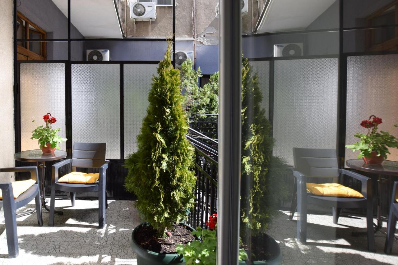 Crown Apartment - Your Most Comfortable Stay Belgrado Exterior foto